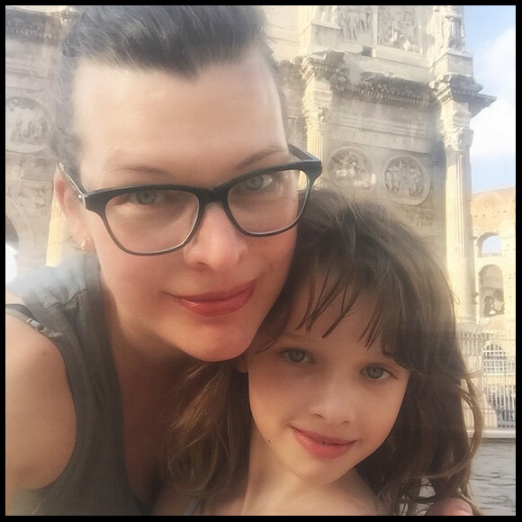 Milla Jovovich et sa fille Ever (photo postée le 14juin 2015)