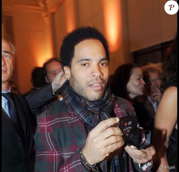 Reportage Photos Lenny Kravitz S Eclate A Paris Avec Johnny Et Naomi Purepeople