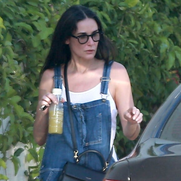 Exclusif - Demi Moore sort du Shape House Spa à Los Angeles, le 21 juin 2015. 