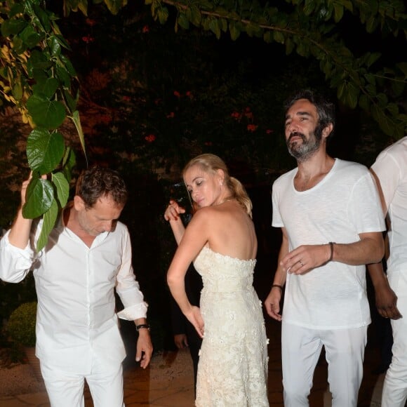 Exclusif - Charles Berling, Emmanuelle Béart et son compagnon Frédéric - 20e édition de la soirée Blanche aux Moulins de Ramatuelle à Saint-Tropez le 12 juillet 2015.