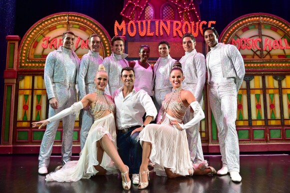 Exclusif - Marie-José Pérec entourée des artistes du Moulin Rouge et de son compagnon Sébastien Foucras à Paris le 21 juillet 2015.