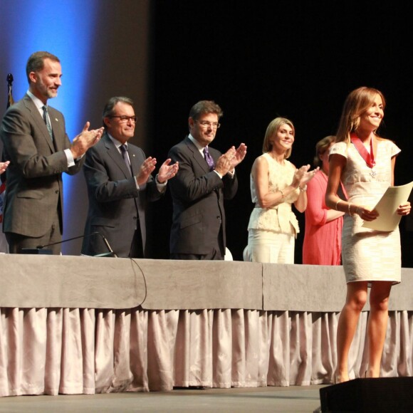 Le roi Felipe VI d'Espagne remettait le 23 juillet 2015 à Barcelone des diplômes à de jeunes magistrats.