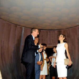 La reine Letizia d'Espagne visitant le 23 juillet 2015 le pavillon Zero à l'Exposition Universelle de Milan, où elle s'est rendue en tant qu'Ambassadrice spéciale de l'Organisation des Nations unies pour l'alimentation et l'agriculture (FAO) pour la nutrition.