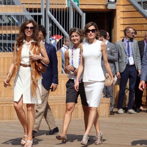 La reine Letizia d'Espagne visitant le 23 juillet 2015 l'Exposition Universelle de Milan, où elle s'est rendue en tant qu'Ambassadrice spéciale de l'Organisation des Nations unies pour l'alimentation et l'agriculture (FAO) pour la nutrition.