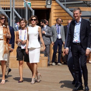 La reine Letizia d'Espagne visitant le 23 juillet 2015 l'Exposition Universelle de Milan, où elle s'est rendue en tant qu'Ambassadrice spéciale de l'Organisation des Nations unies pour l'alimentation et l'agriculture (FAO) pour la nutrition.
