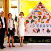 La reine Letizia découvrait le 23 juillet 2015 le pavillon de l'Espagne à l'Exposition Universelle de Milan, où elle s'est rendue en tant qu'Ambassadrice spéciale de l'Organisation des Nations unies pour l'alimentation et l'agriculture (FAO) pour la nutrition.