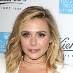 Elizabeth Olsen à la soirée "Kiehl's 2015 Earth Day" à Santa Monica. Le 15 avril 2015.