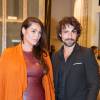 Lola Dewaere et Gray Orsatelli au défilé de mode Manu Reas haute couture automne-hiver 2015-2016 à l'hôtel The Peninsula à Paris, le 8 juillet 2015.