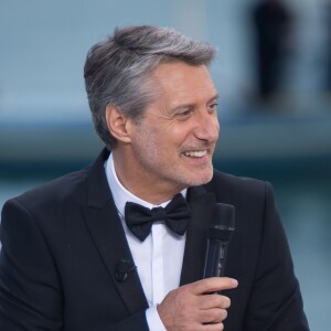 Antoine de Caunes - Snoop Dogg sur le plateau du Grand Journal de Canal+ lors du 68e festival de Cannes le 19 mai 2015.