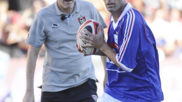 Zinedine Zidane et Didier Deschamps : Quand les Bleus de 98 essaient... le rugby