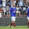 Jean-Marc Ferreri et Zinedine Zidane - Match amical de foot et rugby entre le RC Toulon et l'équipe de France 98 au stade Mayol à Toulon, au profit de l'association de Pascal Olmeta "Un sourire, un espoir pour la vie" le 28 juillet 2015