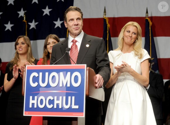 Andrew Cuomo (réélu) et sa femme Sandra Lee au Sheraton New York Times Square Hotel à New York le 4 novembre 2014