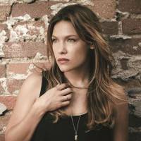 Kiele Sanchez : La star de Lost et Kingdom est enceinte de son premier enfant