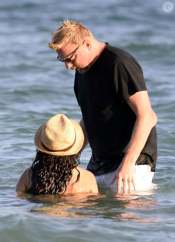 Exclusif - Boris Becker et sa femme Lilly Becker en vacances à Ibiza en Espagne le 26 juillet 2015.