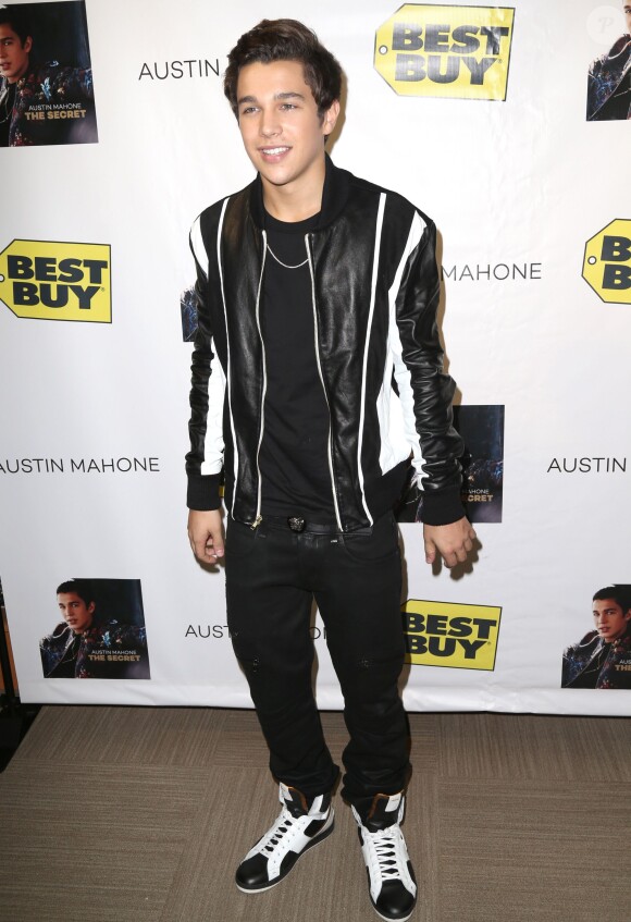 Austin Mahone fait la promotion de son nouvel album "The Secret" à New York, le 27 mai 2014.  