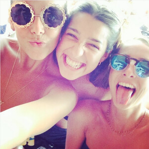 Pauline Ducruet à Mykonos lors de l'été 2014 avec ses copines Alexia et Chloé, photo Instagram