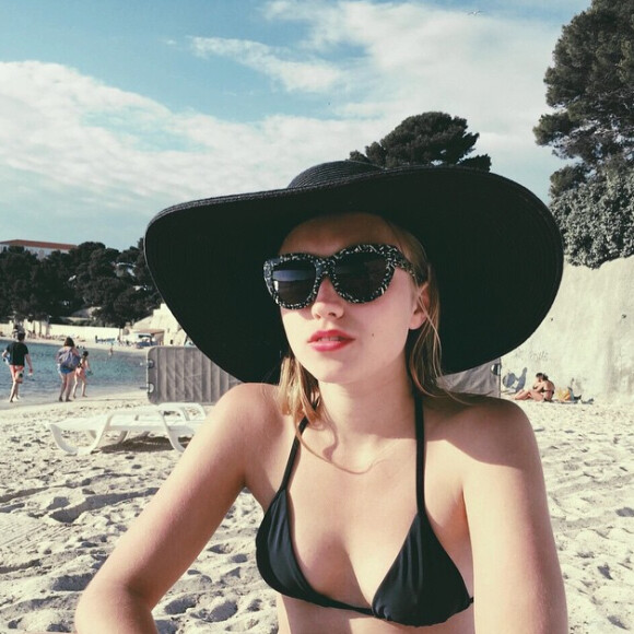 Chloé Jouannet, la fille d'Alexandra Lamy, en vacances dans le sud de la France. (photo postée en mai 2015)