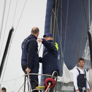 Zara Phillips et Mike Tindall ont participé une nouvelle fois à la régate caritative Artemis Challenge à bord de l'Artemis Ocean Racing le 13 août 2015 lors de la Semaine de Cowes (Aberdeen Asset Management Cowes Week) au large de l'île de Wight.