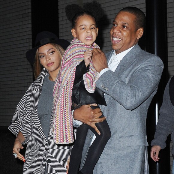 Beyoncé, Jay Z et leur fille Blue Ivy à New York, le 7 décembre 2014.