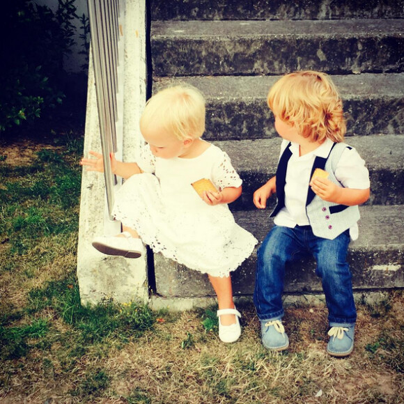 Elodie Gossuin poste une photo de ses adorables jumeaux Joséphine et Leonard, bientot deux ans