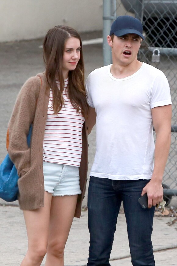 Alison Brie et Dave Franco dans les rues de Los Angeles, le 3 août 2014