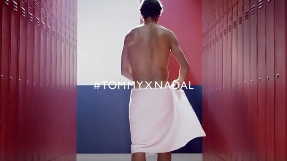 Rafael Nadal dans la campagne promo #TommyXNadal