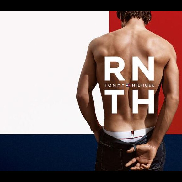 Affiche promo pour la nouvelle collection de la marque Tommy Hilfiger avec Rafael Nadal