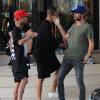 Le rappeur Tyga (petit ami de Kylie Jenner) et Scott Disick (ex-compagnon de Kourtney Kardashian) sont tombés l'un sur l'autre à l'entrée du centre commercial Barneys New York à Beverly Hills, le 25 août 2015.