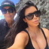 Kim Kardashian et sa mère Kris Jenner en randonnée à Saint-Barthélemy. Photo publiée le 25 juillet 2015.