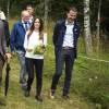 Le prince Carl Philip de Suède et sa femme la princesse Sofia (Sofia Hellqvist) lors d'une visite officielle dans le duché de Värmland, le 25 août 2015.  Prince Carl Philip and Princess Sofia - visit to Värmland. Nature reserve Byamossarna, Arvika kommun. 2015-08-2525/08/2015 - Värmland