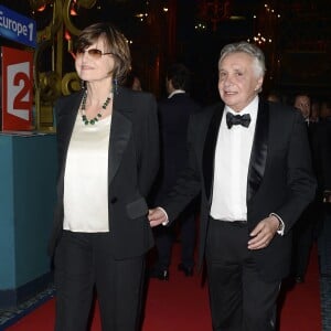 Michel Sardou et sa femme Anne-Marie Périer - La 26e nuit des Molières aux Folies Bergère à Paris, le 2 juin 2014.