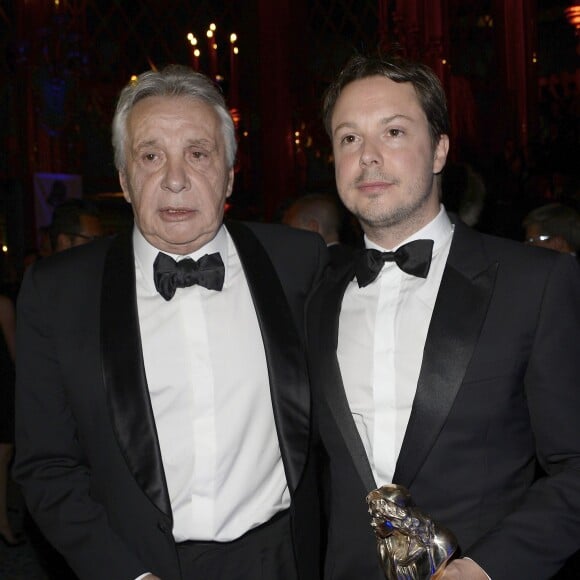 Michel Sardou et son fils Davy Sardou (prix du meilleur acteur dans un second rôle) - La 26e nuit des Molières aux Folies Bergère à Paris, le 2 juin 2014.