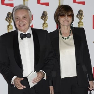 Michel Sardou et sa femme Anne-Marie Périer - La 26e nuit des Molières aux Folies Bergère à Paris, le 2 juin 2014.