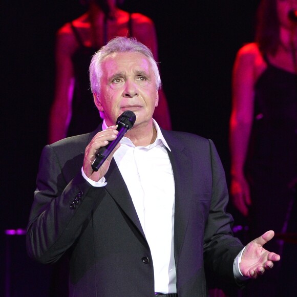 Michel Sardou en concert a l'Olympia a Paris le 7 juin 2013.