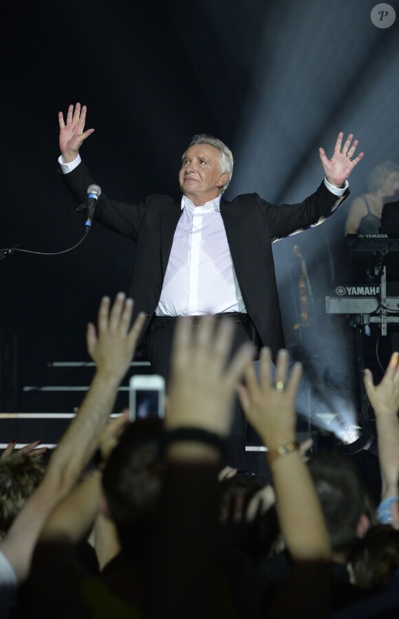 Michel Sardou en concert a l'Olympia a Paris le 7 juin 2013.