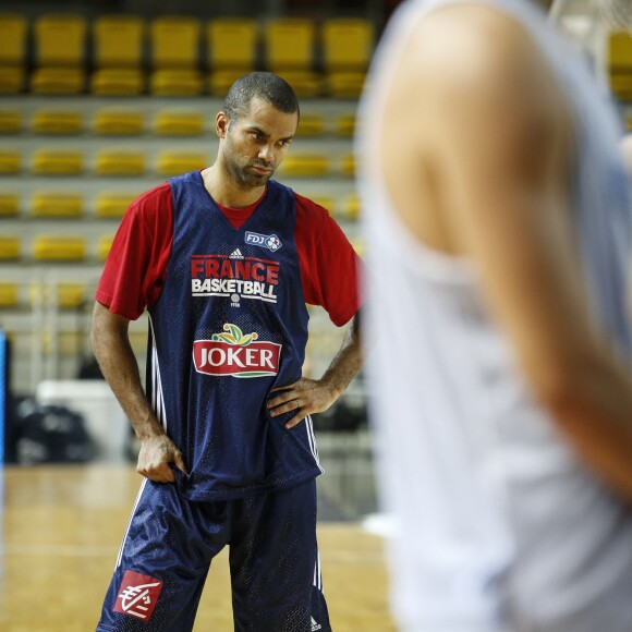 Entrainement de l'équipe de France de basket avec Tony Parker et l'entraîneur Vincent Collet en préparation du Match France/ Allemagne à Strasbourg le 27 aout 2015.