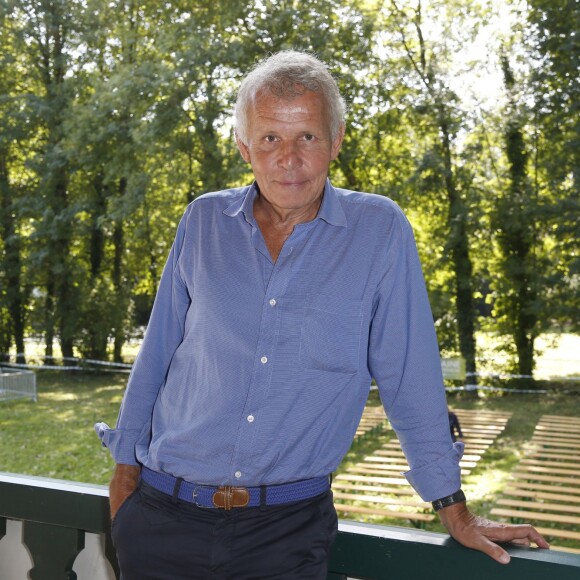 Patrick Poivre d'Arvor lors de la 20e édition de "La Forêt des livres" à Chanceaux-près-Loches, le 30 août 2015