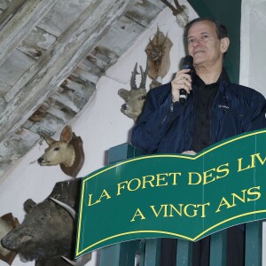 Francis Huster lors de la 20e édition de "La Forêt des livres" à Chanceaux-près-Loches, le 30 août 2015