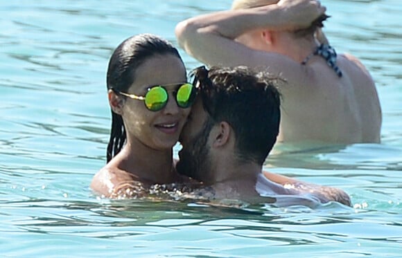 Exclusif - Leila Ben Khalifa (Secret Story 8) et son compagnon Aymeric en vacances à Ibiza en Espagne le 21 juillet 2015.