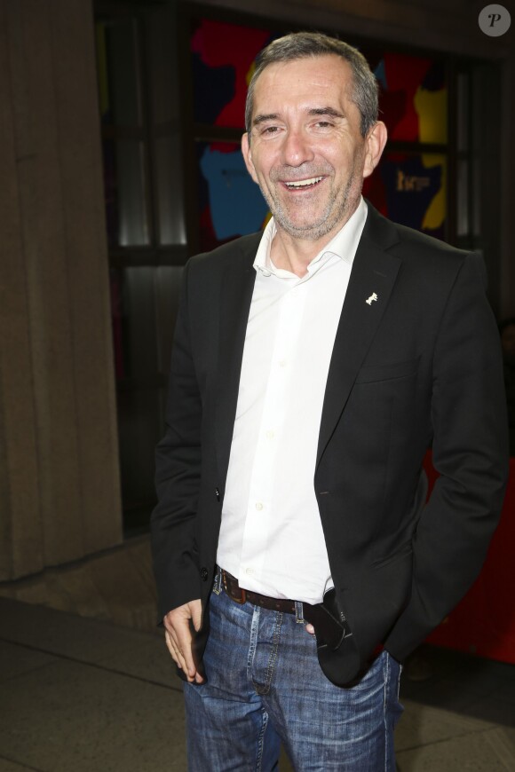 Pascal Chaumeil lors de la première du film A Long Way Down lors de la 64e Berlinale le 10 février 2014. Le cinéaste français a succombé le 27 août 2015 à un cancer, à l'âge de 54 ans.