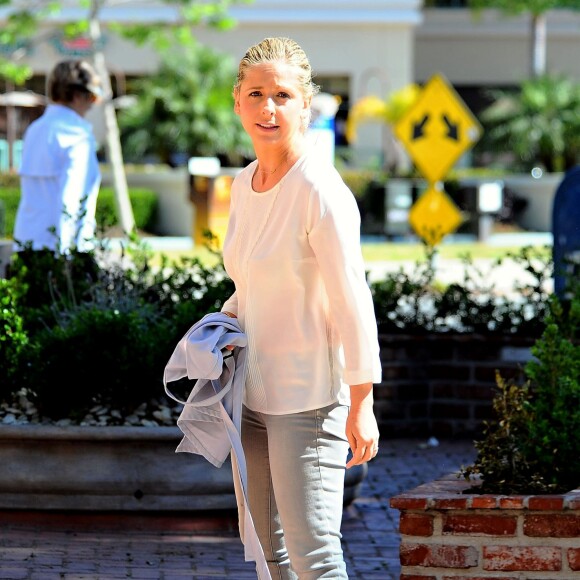 Sarah Michelle Gellar s'est rendue chez un fleuriste à Santa Monica. Le 6 avril 2015