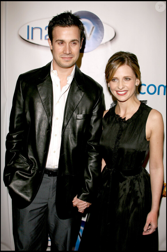 Sarah Michelle Gellar et son mari à la soirée AOL et Warner Bros IN2TV à Beverly Hills le 15 mars 2006
