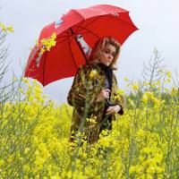 Catherine Deneuve : Modeuse champêtre pour la rentrée