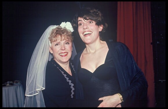 Sylvie Joly et sa fille Mathilde Vitry lors de la générale de son spectacle à Paris en 1994