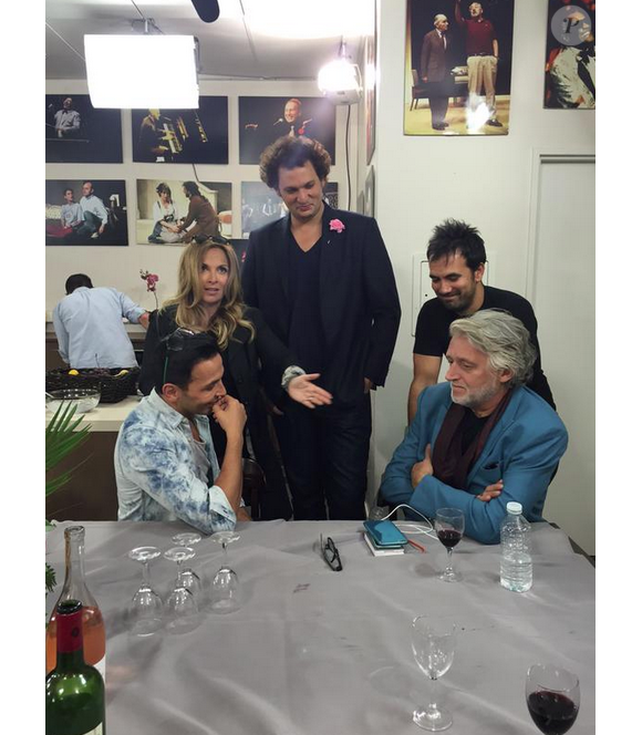 Kamel Ouali, Hélène Ségara, Alex Goude et Gilbert Rozon dans les coulisses du tournage de La France a un incroyable talent sur M6. Septembre 2015.