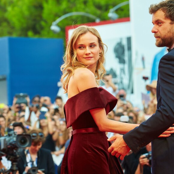 Diane Kruger et son compagnon Joshua Jackson - Tapis rouge du film Black Mass (Strictly Criminal) lors du 72e festival du film de Venise (la Mostra), le 4 septembre 2015
