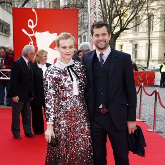 Diane Kruger et son compagnon Joshua Jackson lors de la première du film "The Galapagos Affair: Satan came to Eden" à Berlin, 10 février 2014 durant le 64e Festival International du Film de Berlin.