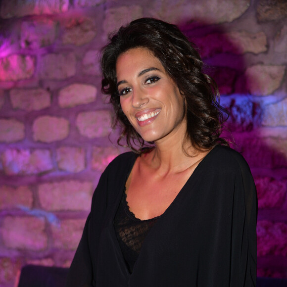 Laurie Cholewa, à la soirée Public Buzz Awards 2015, au Showcase à Paris le 1er avril 2015.