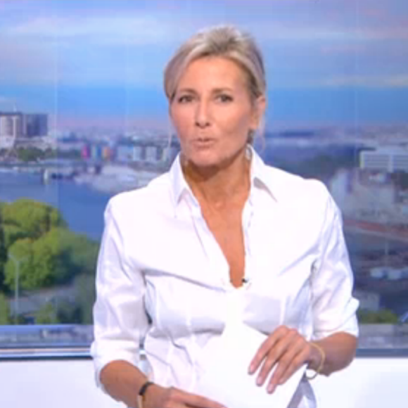 Claire Chazal fait ses adieux au JT de TF1 après 24 années de bons et loyaux services, le dimanche 13 septembre 2015.