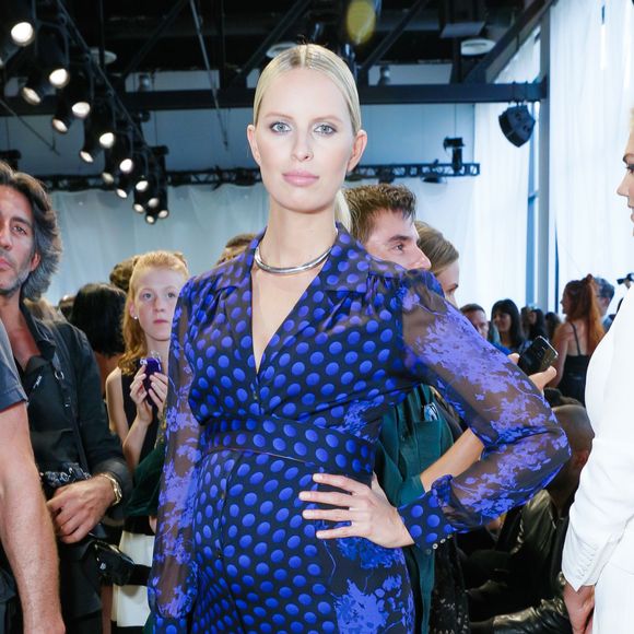 Karolina Kurkova au défilé de la collection printemps-été 2016 de Diane Von Furstenberg, Spring Studios à New York, le 13 septembre 2015.